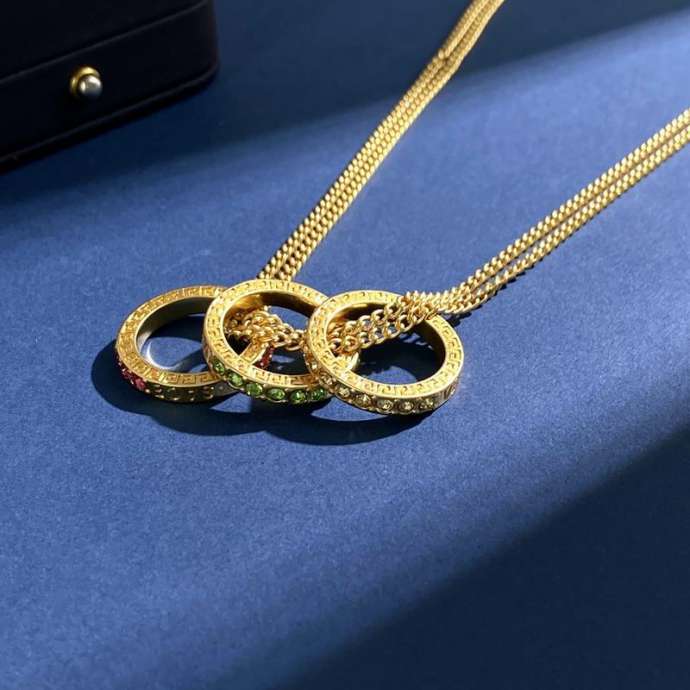 Picture of Versace Necklace _SKUVersacenecklace02cly5216983